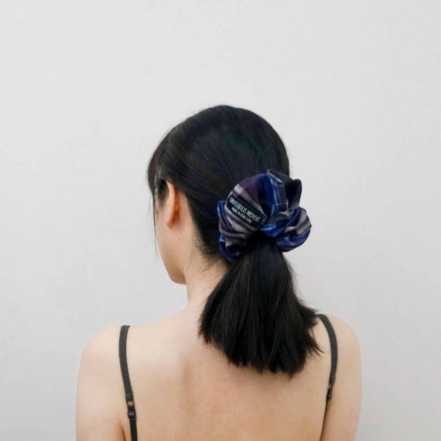 Invisibilis Moveré Premium silk scrunchie - Size Medium - Made in Hong Kong - 真絲髮圈 - 香港製造