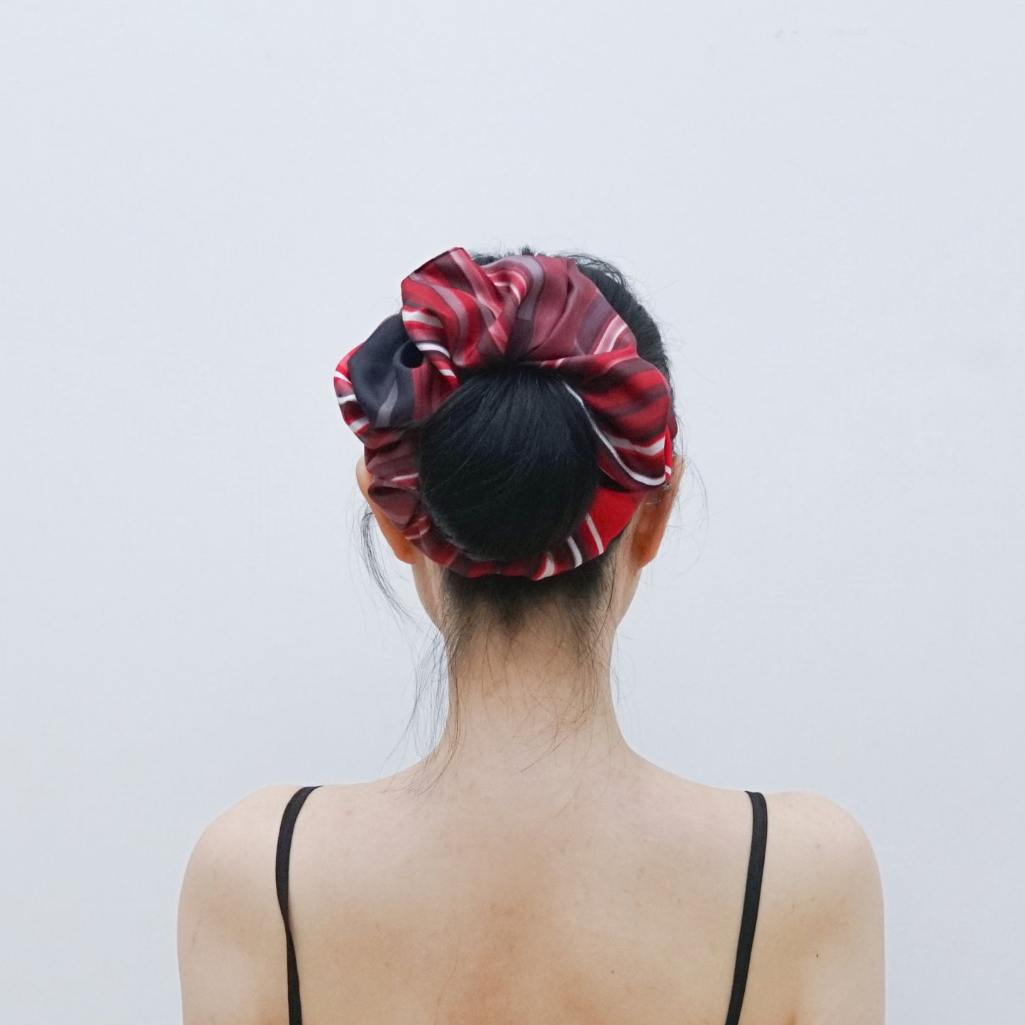 Invisibilis Moveré Premium statement silk scrunchie - Stripy - Size Ultra Large - Made in Hong Kong - 真絲髮圈 - 香港製造